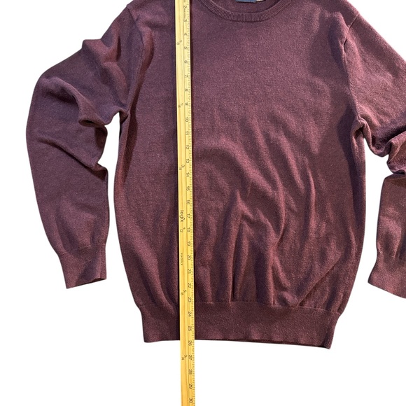 J. Crew Men's Burgundy‎ Crewneck Sweater - Picture 3 of 7